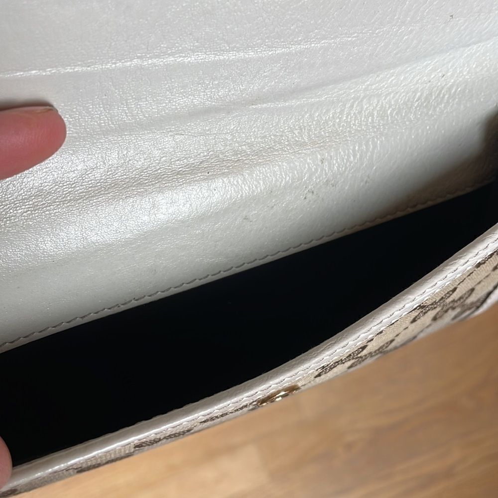 Gucci woman’s canvas and cream leather wallet - Picture 14 of 16